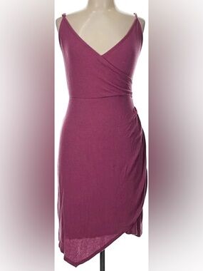 41 Hawthorn Plum / Berry Faux Wrap-Style Sleeveless Ribbed Dress Size L